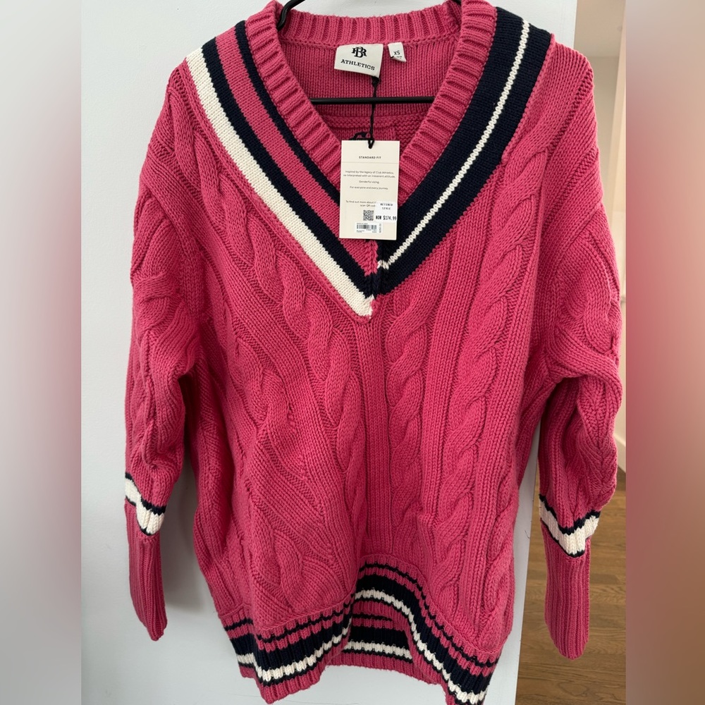 BANANA REPUBLIC ATHLETICS CRICKET SWEATER